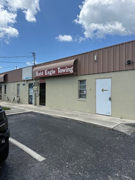 More Photos Of 3935 Enterprise Ave, Naples Auto Salvage Facility For Lease