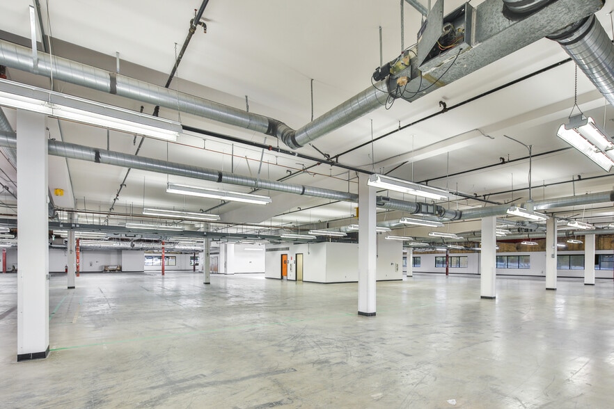 More Photos Of 30801 Agoura Rd, Agoura Hills Research And Development For Lease
