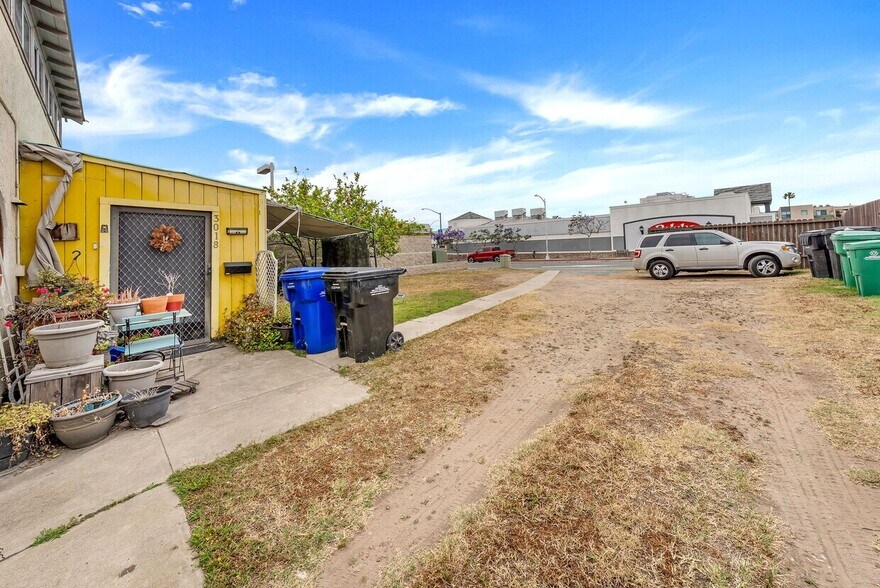 More Photos Of 3018-20 Nimitz Blvd, San Diego Specialty For Sale