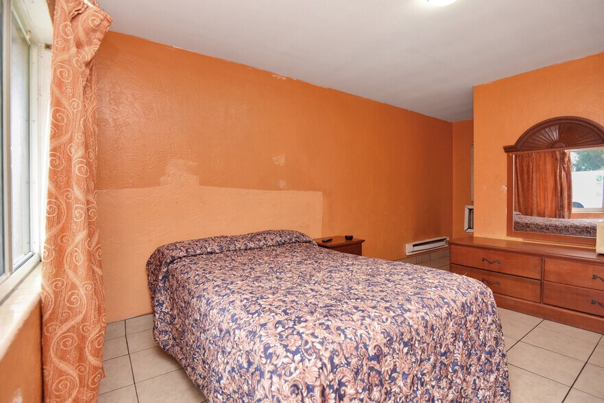 More Photos Of 1028 Ridgewood Ave, Daytona Beach Hospitality For Sale