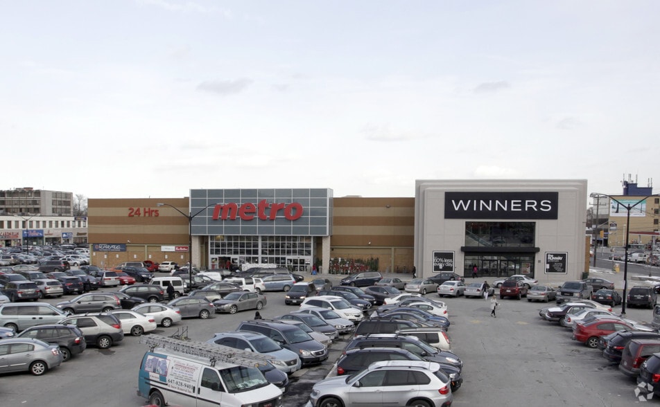 More Photos Of 3090-3114 Bathurst St, Toronto Unknown For Sale