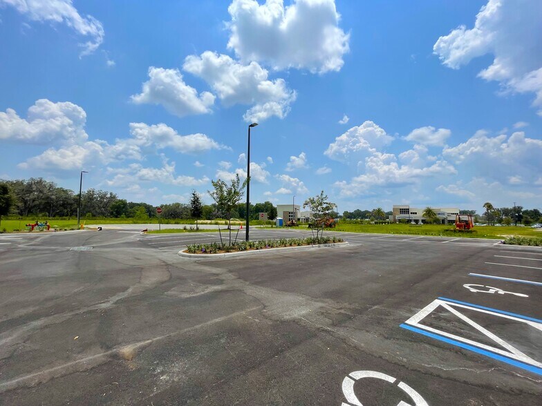 More Photos Of Spencer Ct, Wildwood Office For Sale