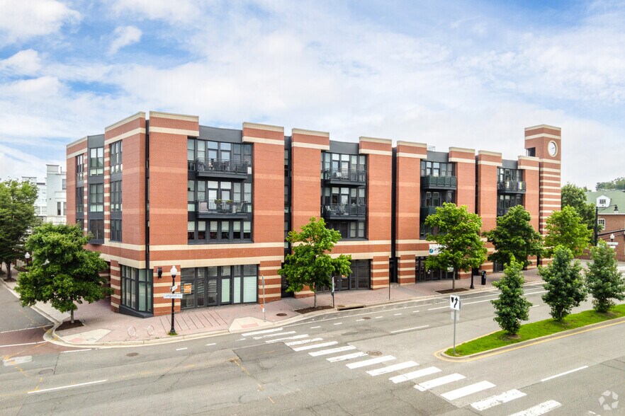 Primary Photo Of 3800 Lee Hwy, Arlington Apartments For Lease