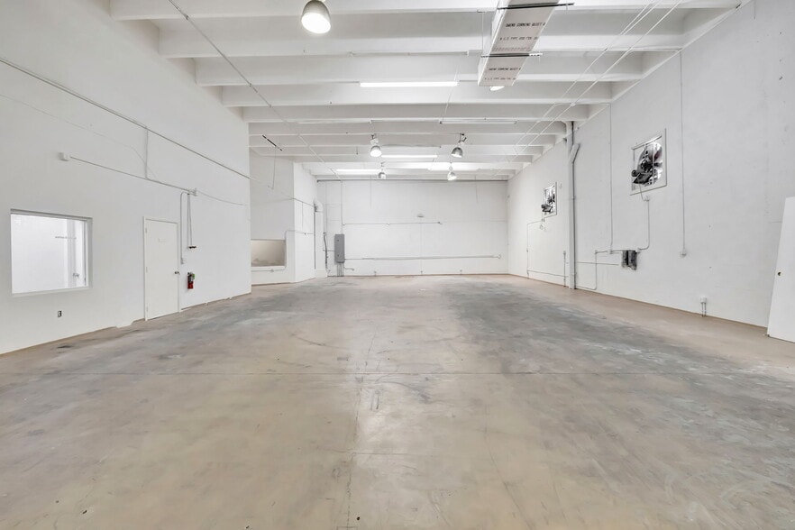 More Photos Of 2891 NW 22nd Ter, Pompano Beach Warehouse For Lease