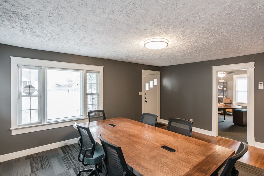 More Photos Of 124 Two Mile Pike, Goodlettsville Loft Creative Space For Sale