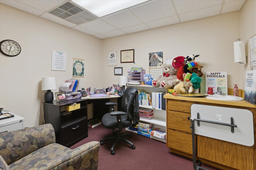 More Photos Of 615 S Euclid Ave, Bay City Medical For Sale