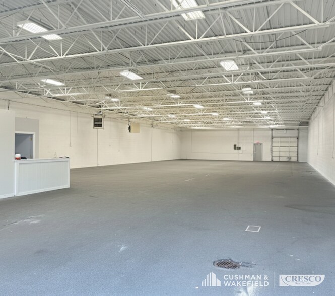 More Photos Of 4335-4365 Cranwood Pky, Warrensville Heights Industrial For Lease