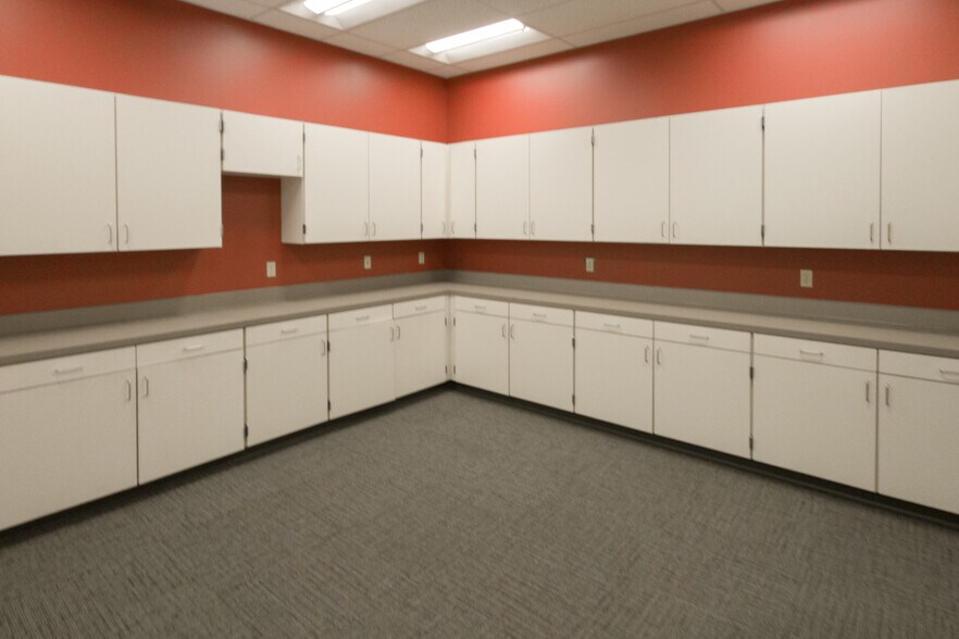 More Photos Of 3501 Del Paso Rd, Sacramento Freestanding For Lease