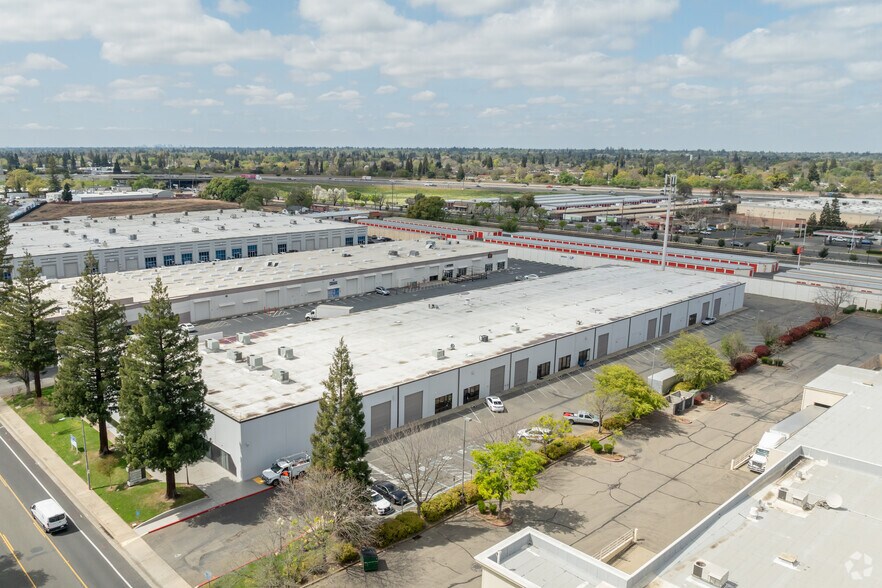 More Photos Of 11167 Trade Center Dr, Rancho Cordova Warehouse For Lease