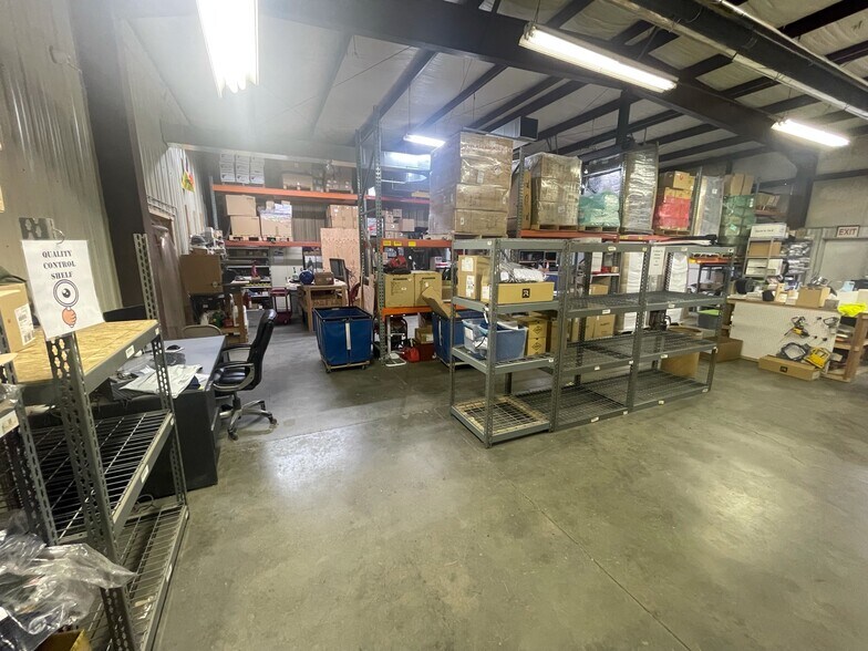 More Photos Of 128 30th St, Greeley Warehouse For Sale