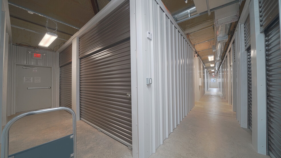 More Photos Of 2672 HORSE HAVEN LN, College Station Self Storage For Sale