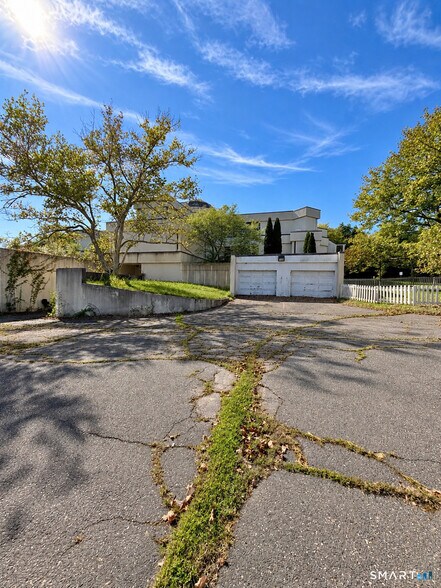 More Photos Of 51 Gabb Rd, Bloomfield Schools For Sale