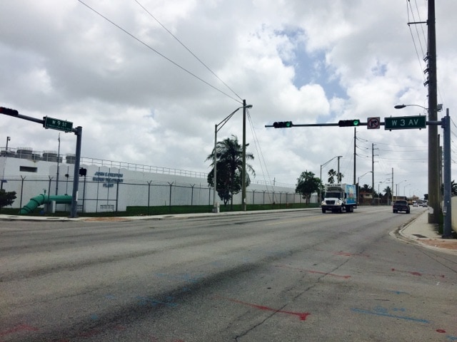 More Photos Of 330-332 W 9th St, Hialeah Storefront Retail Office For Lease