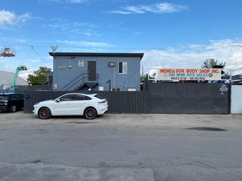 More Photos Of 4935 E 10th Ln, Hialeah Distribution For Sale