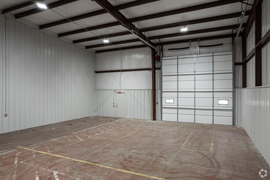 More Photos Of 3600 NW Lawton Rd, Columbus Land For Lease