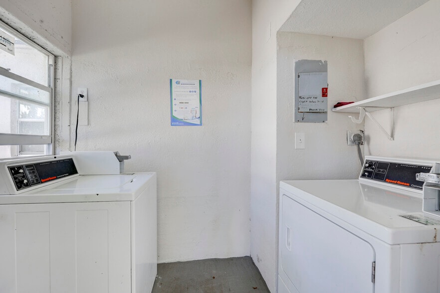 More Photos Of 741 Hibiscus Ave, Pompano Beach Apartments For Sale