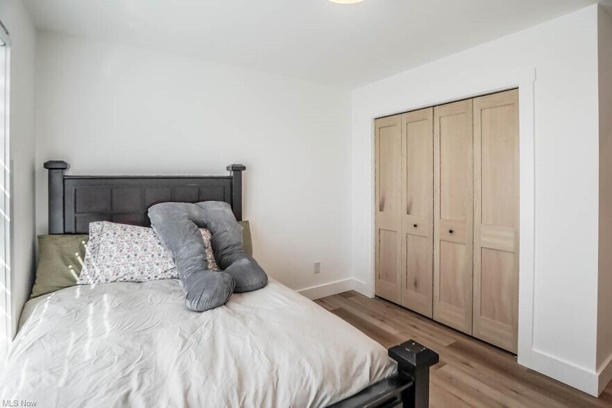 More Photos Of 2046 Noble Dr, Wooster Apartments For Sale