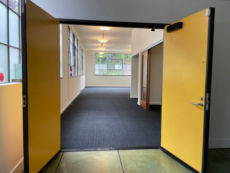 More Photos Of 2512 9th St, Berkeley Office For Sale