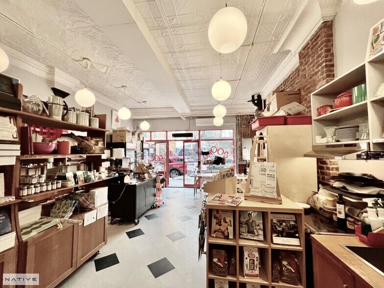 More Photos Of 164 Huron St, Brooklyn Apartments For Lease