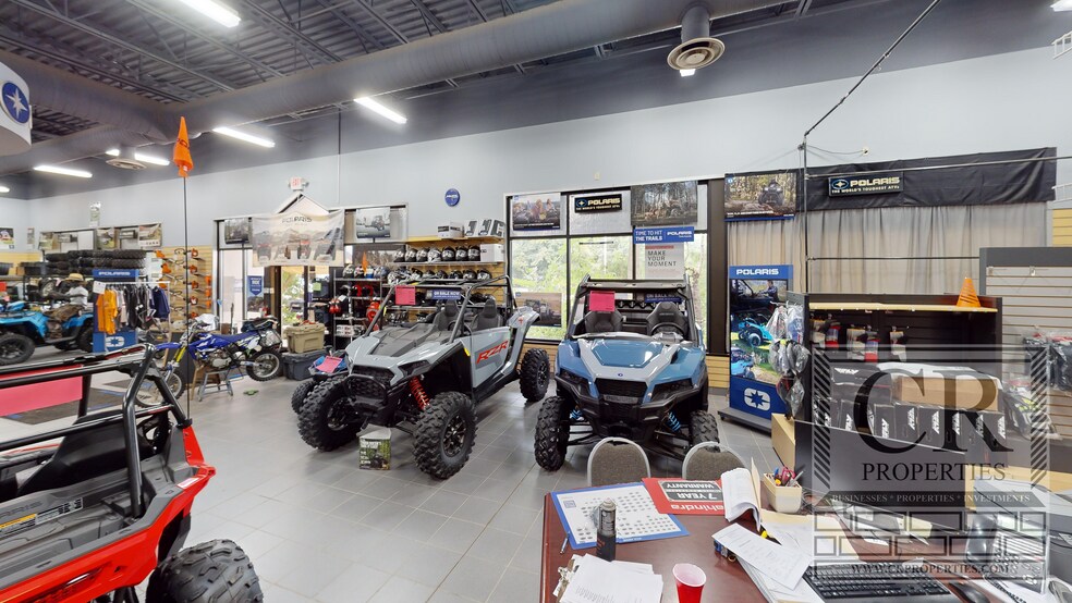 More Photos Of 1680 Route 9G, Hyde Park Freestanding For Sale