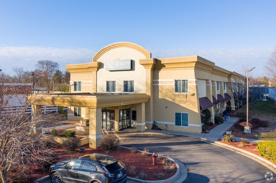 More Photos Of 2376 Carpenter Rd, Ann Arbor Hotel For Sale