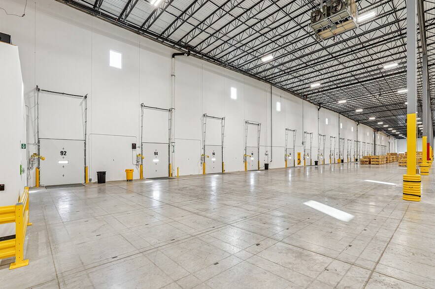 More Photos Of CR 500 E & Albert S White Dr, Whitestown Industrial For Sale