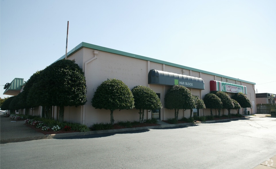 More Photos Of 1637-1641 Hilltop West Shopping Ctr, Virginia Beach General Retail For Lease