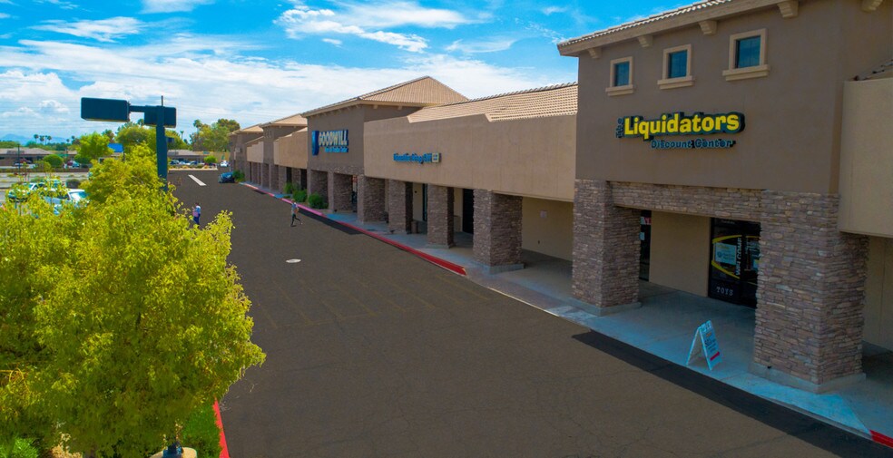 More Photos Of 705-831 E Guadalupe Rd, Tempe General Retail For Lease
