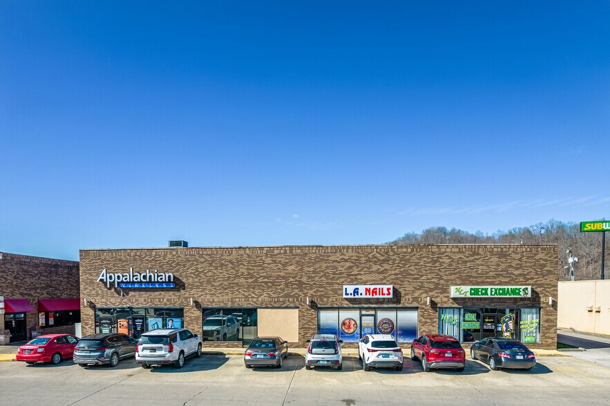 More Photos Of 309-419 KY-321, Paintsville General Retail For Lease