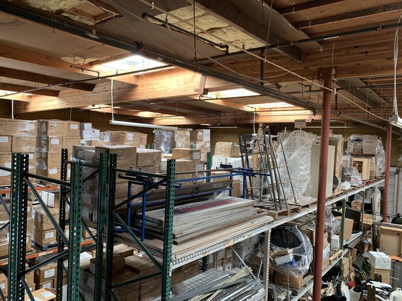 More Photos Of 1690 Frontage Rd, Chula Vista Light Distribution For Lease