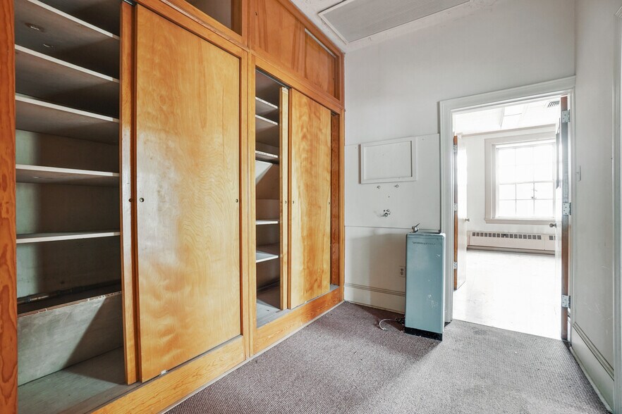 More Photos Of 63 Main St, Netcong Storefront Retail Residential For Sale