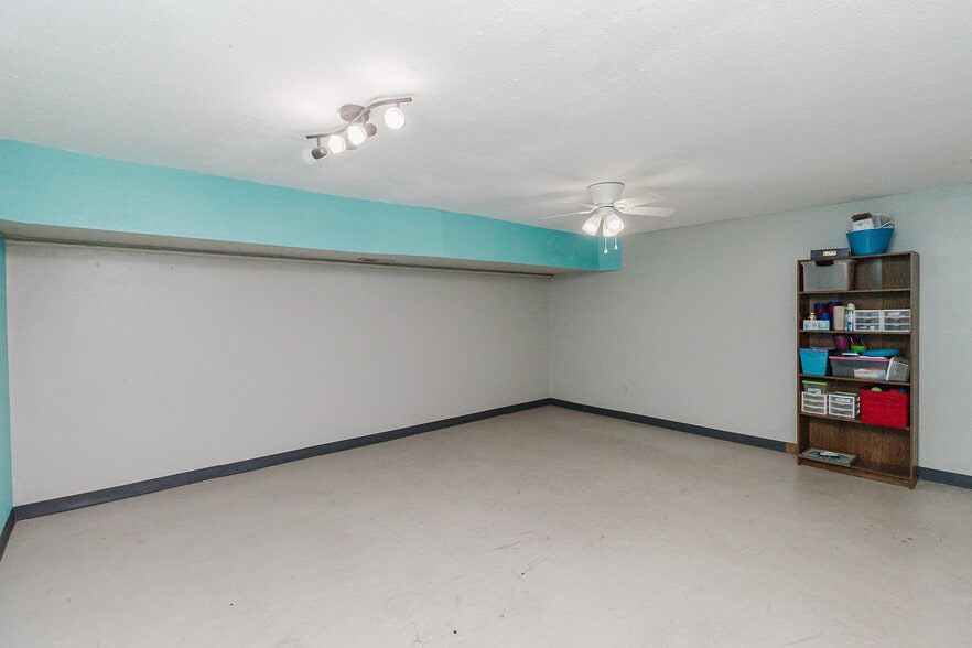 More Photos Of 1319 E 17th Ave, Hutchinson Religious Facility For Sale
