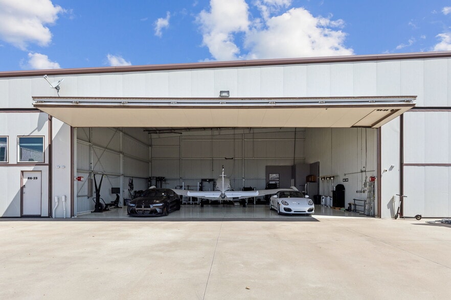 More Photos Of 15809 Addison Rd, Addison Airplane Hangar For Sale