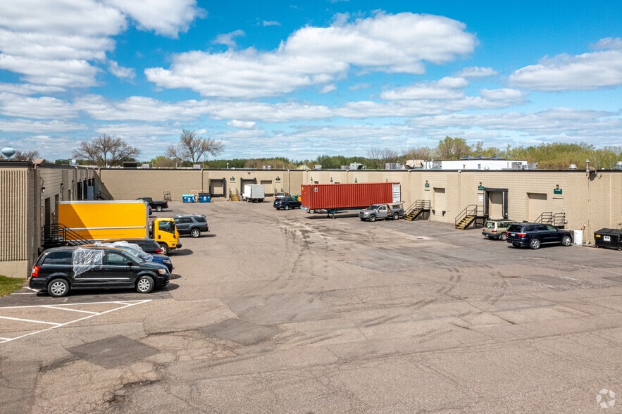 More Photos Of 7308 Aspen Ln N, Brooklyn Park Unknown For Lease