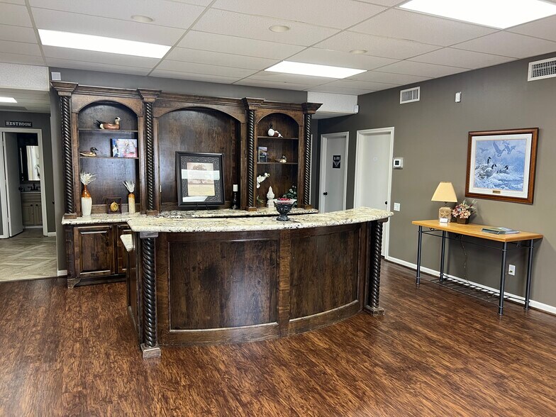 More Photos Of 14884 Highway 105 W, Montgomery Office For Sale