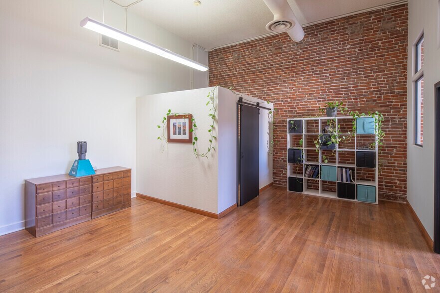 More Photos Of 1530 Blake St, Denver Storefront Retail Office For Lease