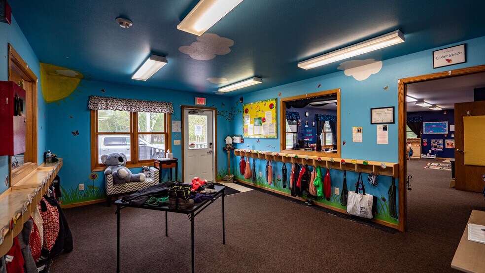 More Photos Of 303 S Western Ave, Waupaca Daycare Center For Sale