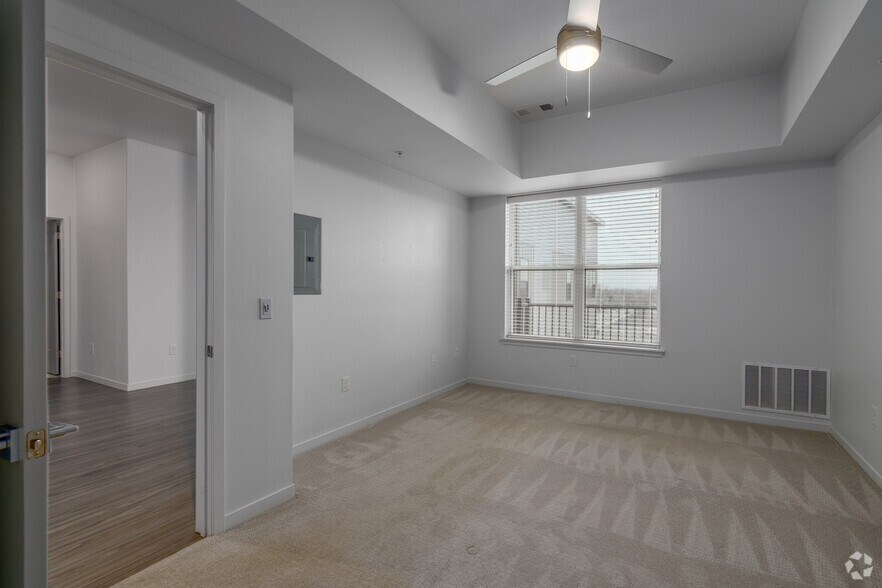 More Photos Of 305 N Main St, Broken Arrow Apartments For Lease