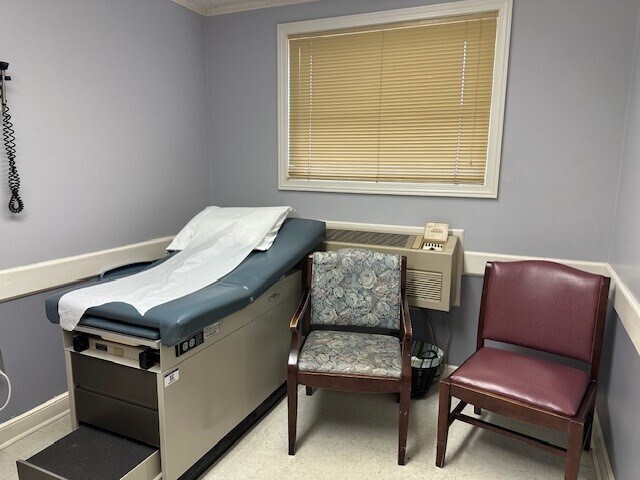 More Photos Of 498 North St, Bamberg Medical For Sale