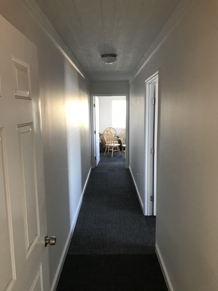 More Photos Of 128 Pipemakers Cir, Pooler Light Distribution For Lease