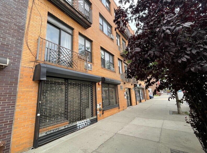 More Photos Of 99 Kingsland Ave, Brooklyn Apartments For Lease