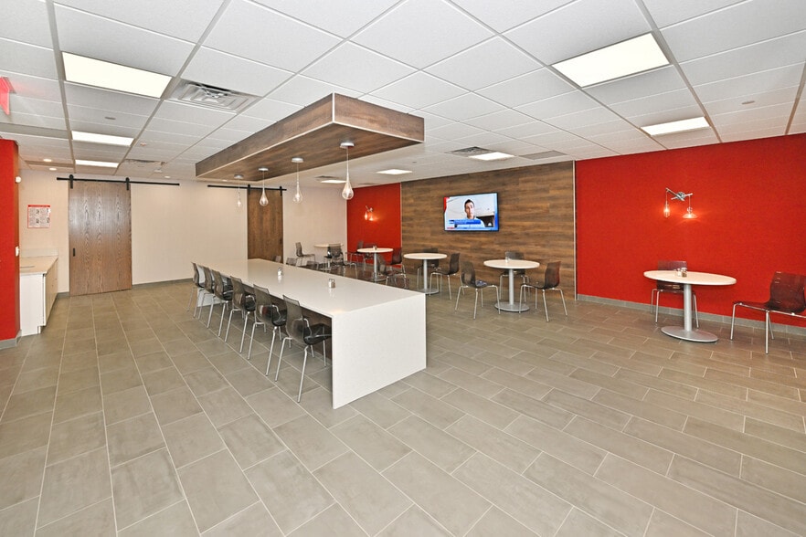 More Photos Of 50 Tice Blvd, Woodcliff Lake Office For Lease