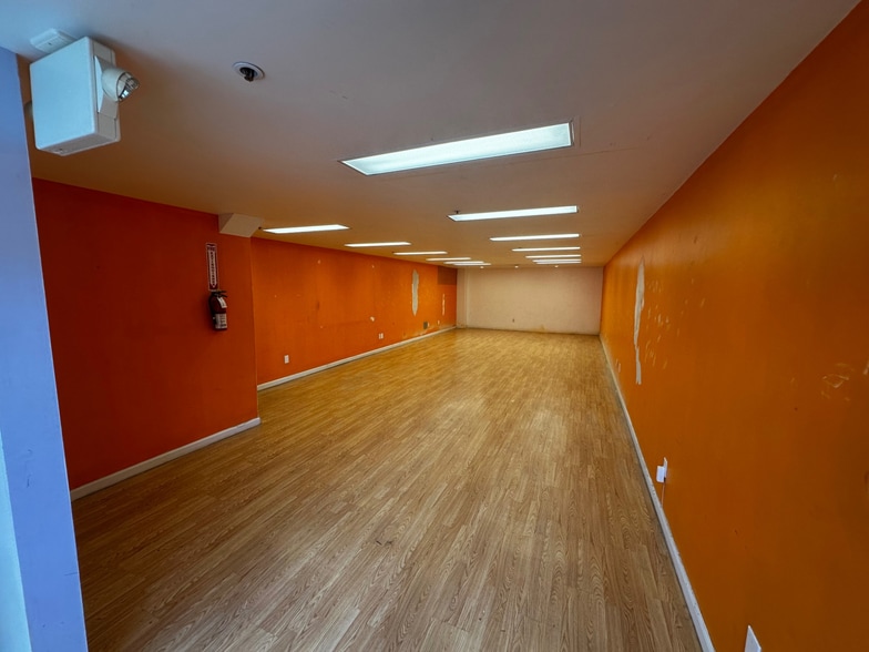 More Photos Of 1485-1495 El Camino Real, Belmont Storefront Retail Office For Lease