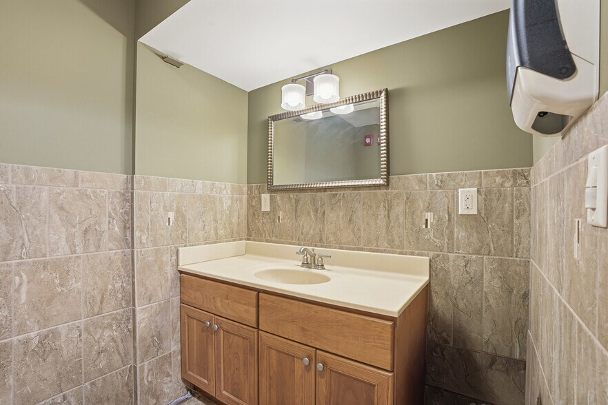 More Photos Of 116 W Main St, West Branch General Retail For Sale
