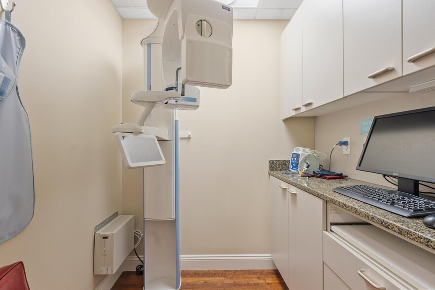 More Photos Of 200 Lincoln St, Worcester Medical For Sale