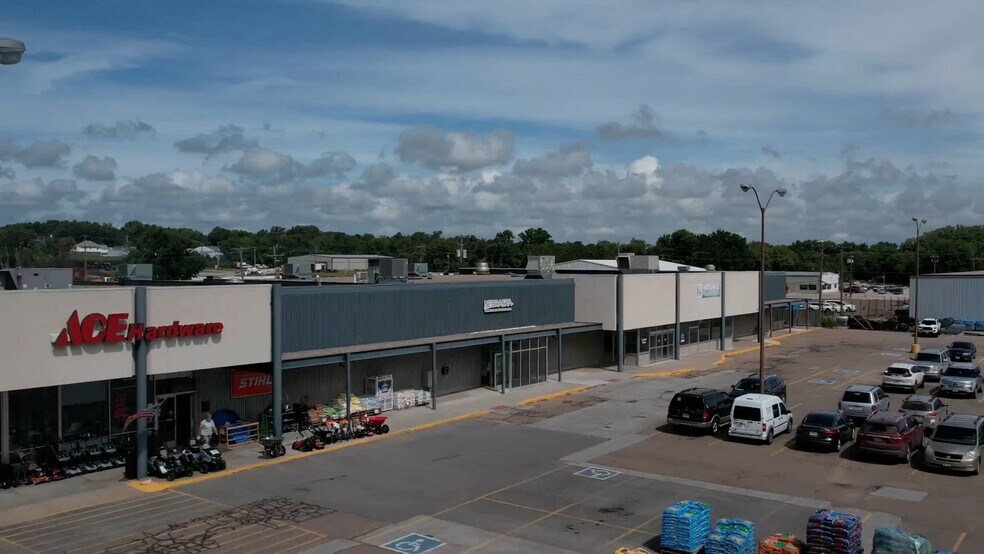 Primary Photo Of 630 S Lincoln Ave, York Unknown For Lease