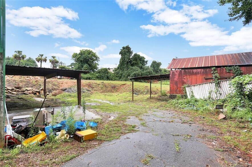 More Photos Of 298 By-Pass 123 Hwy, Seneca Warehouse For Sale