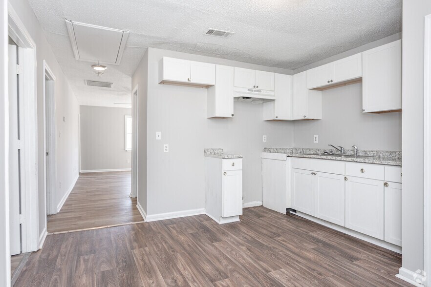 More Photos Of 1008 Blakely Ct, Albany Multifamily For Sale