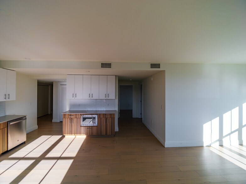 More Photos Of 100 Northampton St, Easton Apartments For Sale