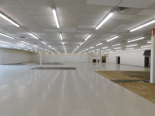 More Photos Of N6543 Us Highway 151, Beaver Dam Warehouse For Lease